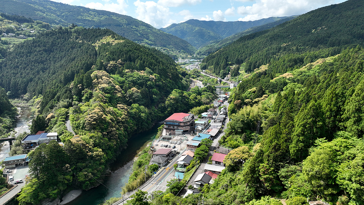 ファースト 外観